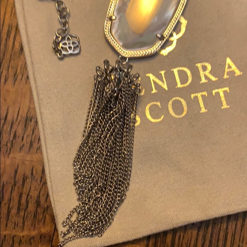 Kendra Scott Rayne necklace - Picture 4 of 5